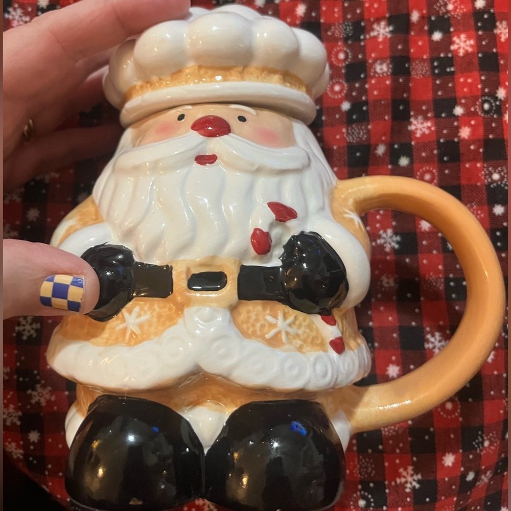 NWOT Gingerbread Santa Claus Ceramic Mug w/lid